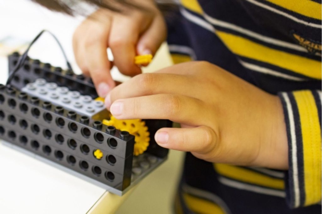 ロボット組み立て